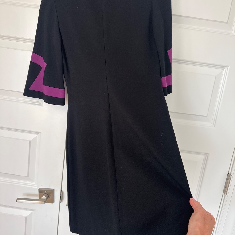 Trina Turk Fitted Dress Black/Plum - Picture 4 of 10